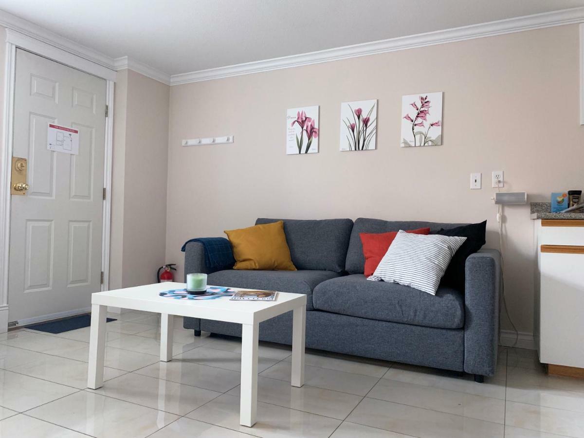 Villa Perfect Location - Tidy & Comfy 5 Mins To Skytrain & Restaurant & Banks, 2 Stops To Metrotown, 5 Stops To Downtown Vancouver